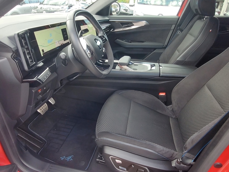 Fahrzeugabbildung Austral Techno Esprit Alpine Mild Hybrid 160 Bild 12 von 12