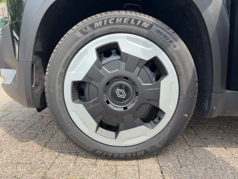 Fahrzeugabbildung R 4 E-Tech Evolution 120 Urban Range Bild 19 von 20