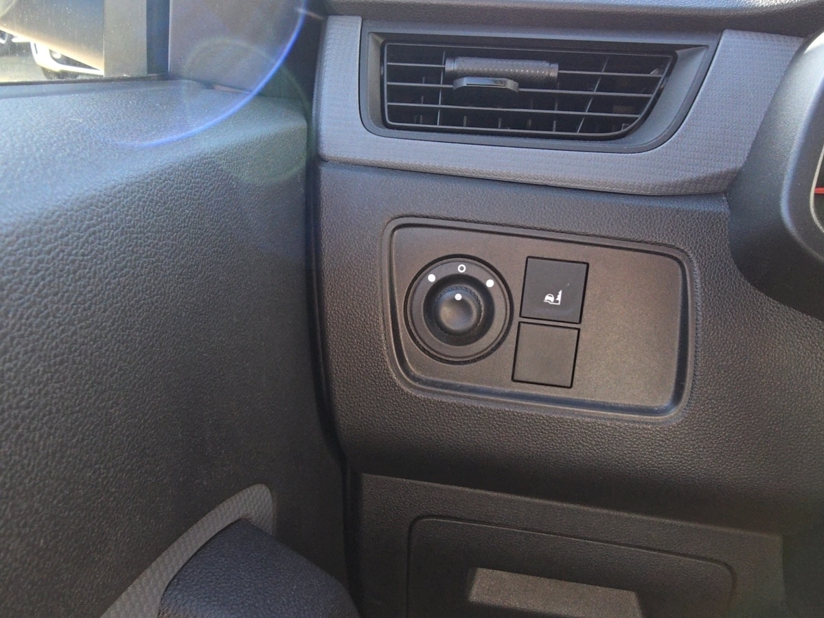 Renault Express – Bild 18