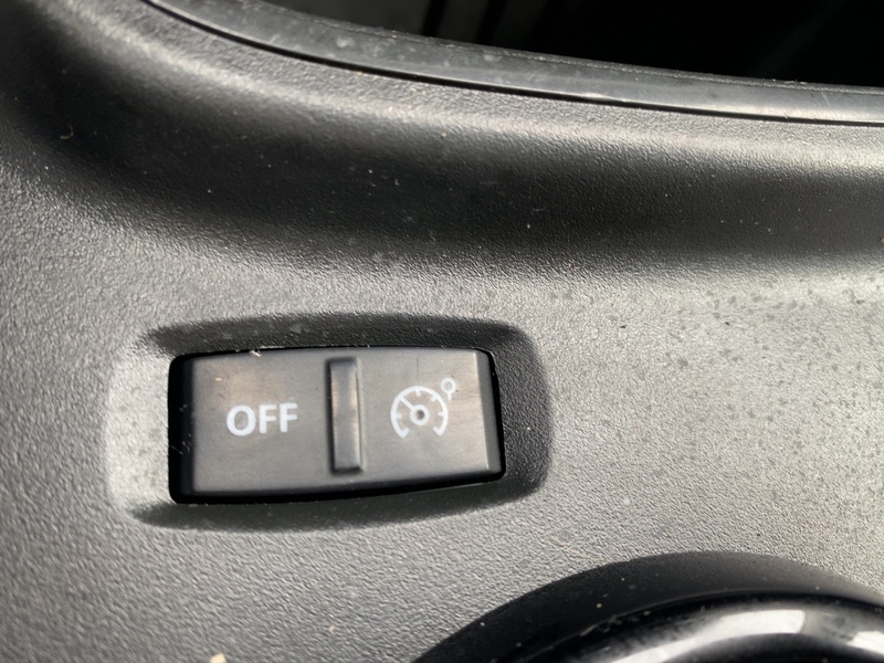 Fahrzeugabbildung Twingo ZEN SCe 65 Start & Stop Bild 21 von 21