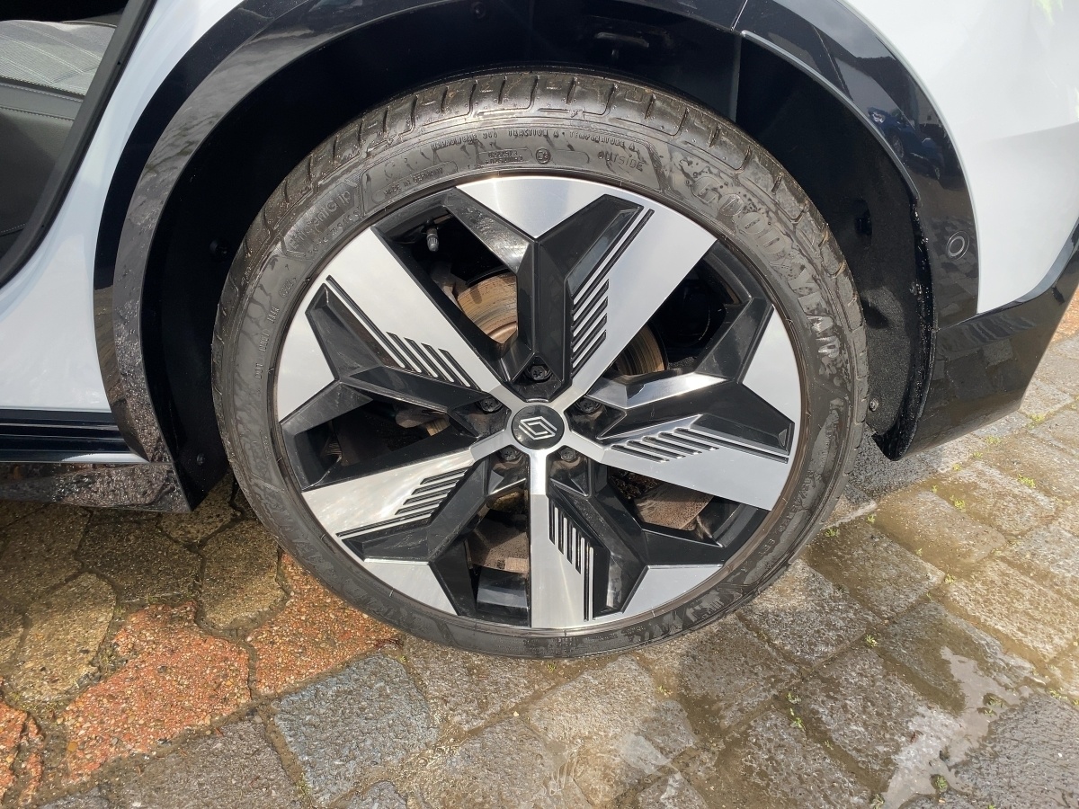 Renault Megane E-TECH – Bild 12