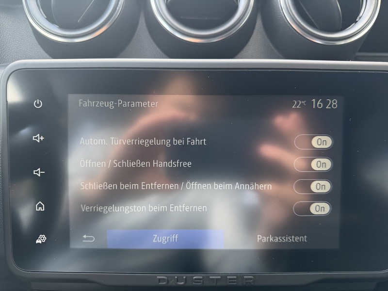 Fahrzeugabbildung Duster ++Klima++Navi++GJR Bild 26 von 43