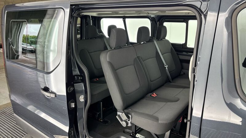 Renault Trafic Combi