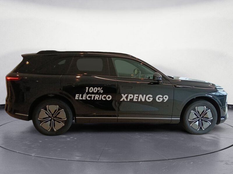 Xpeng G9