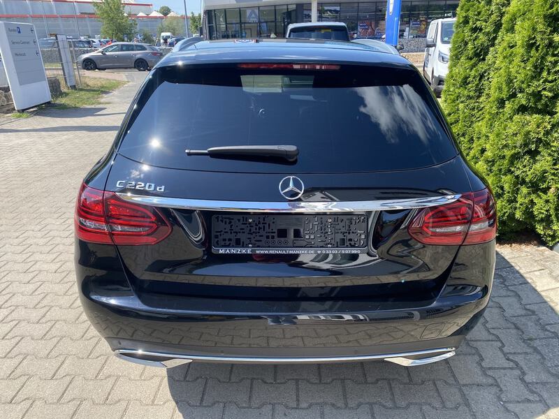 Mercedes-Benz C 220