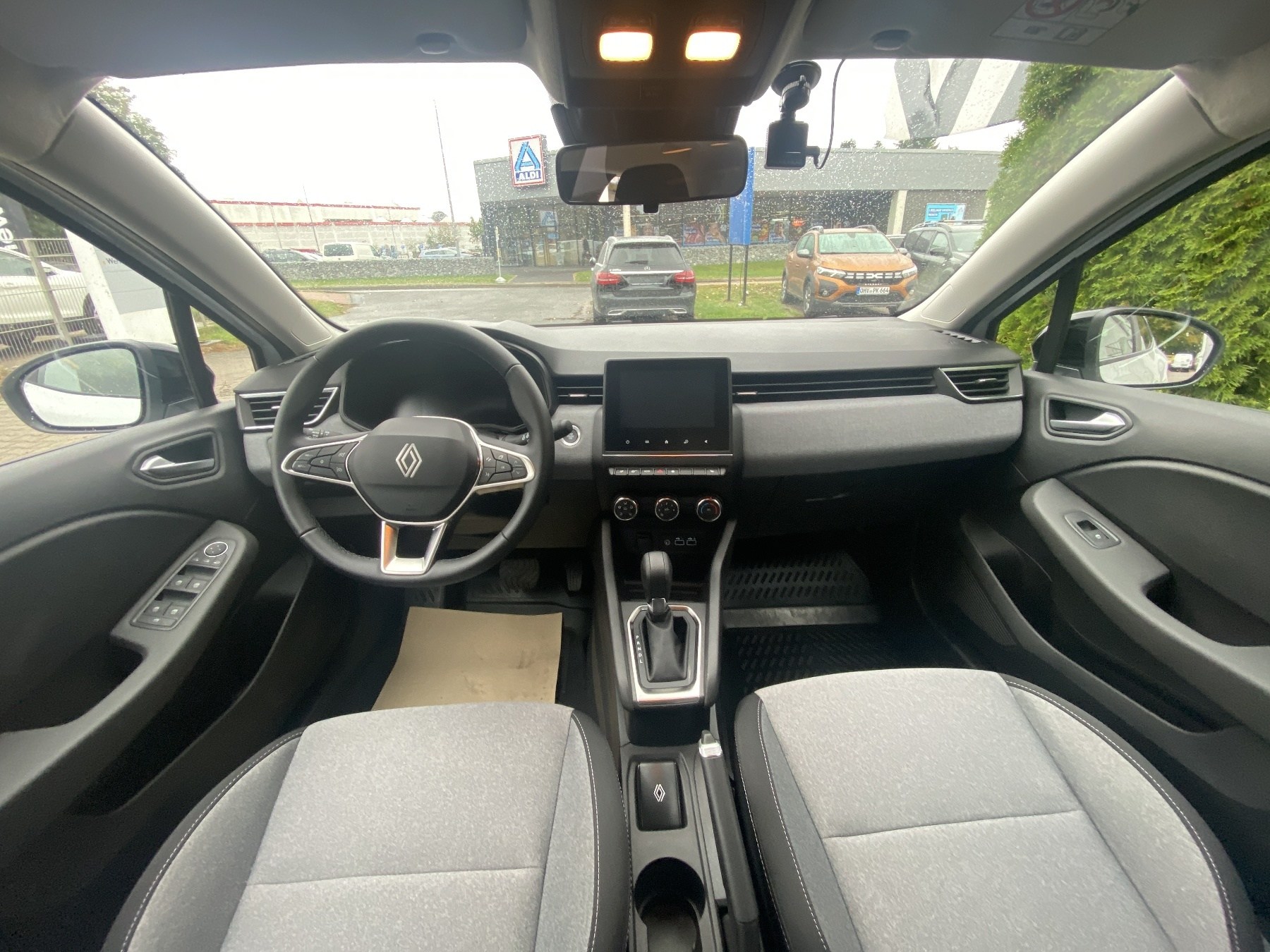 Renault Clio – Bild 9