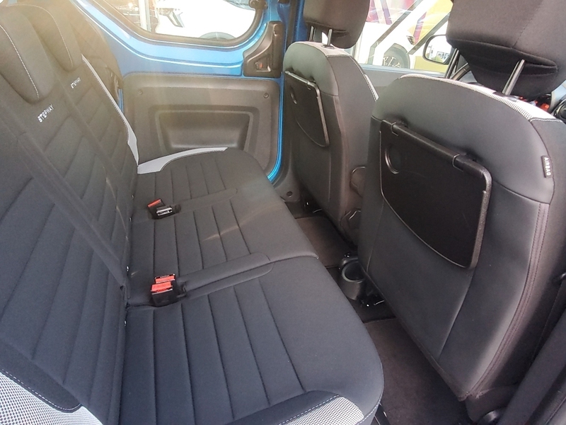 Fahrzeugabbildung Dokker Stepway Plus TCe 130 GPF Bild 8 von 12