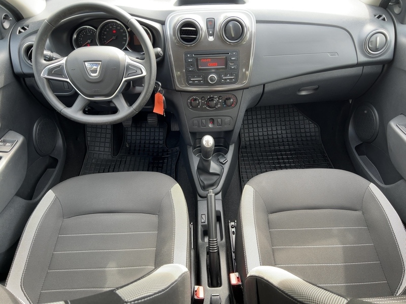 Fahrzeugabbildung Sandero Stepway Essential SCe 75 LED- Bild 12 von 22