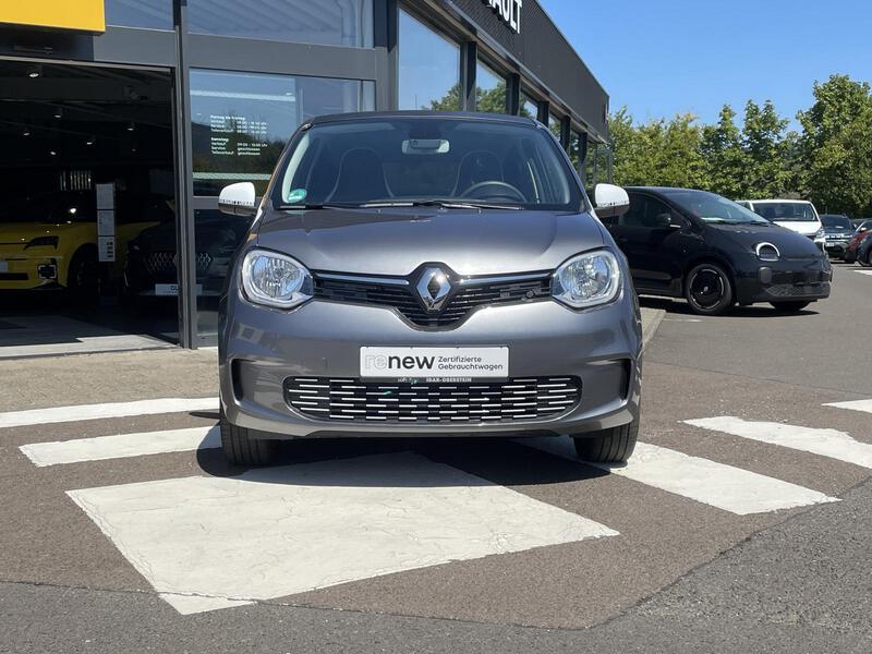Fahrzeugabbildung Twingo III TWINGO E-Tech 100 Bild 2 von 25
