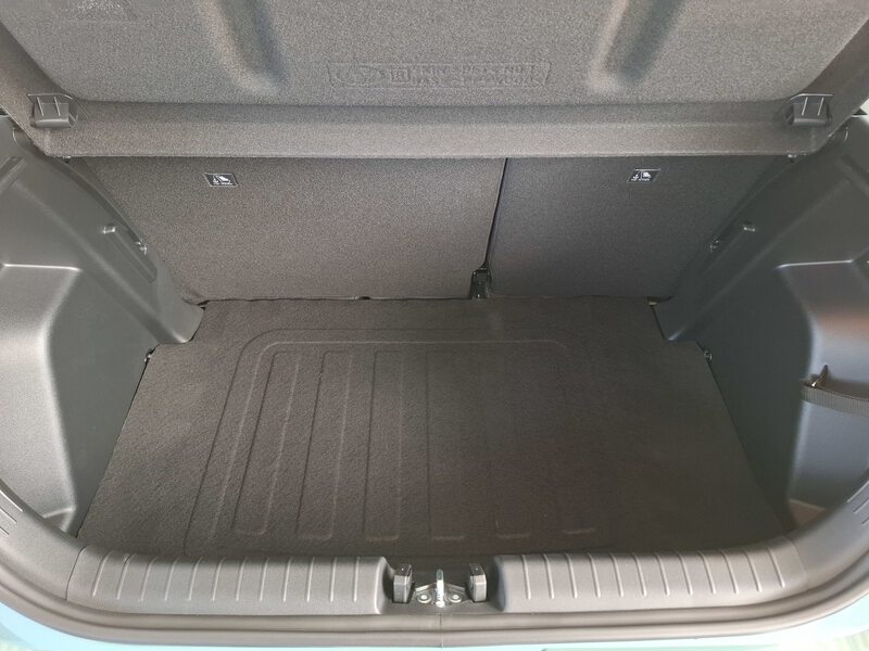 Fahrzeugabbildung i20 1.2 Benzin (79 PS) 5-MT 2WD Select Bild 11 von 37