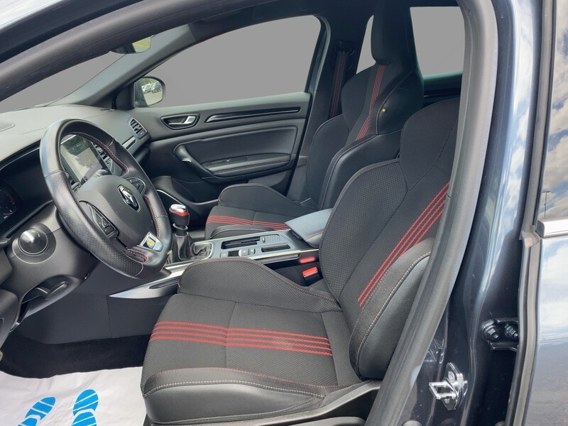 Fahrzeugabbildung Megane 5-Türer R.S. LINE TCe 140 GPF Bild 7 von 21