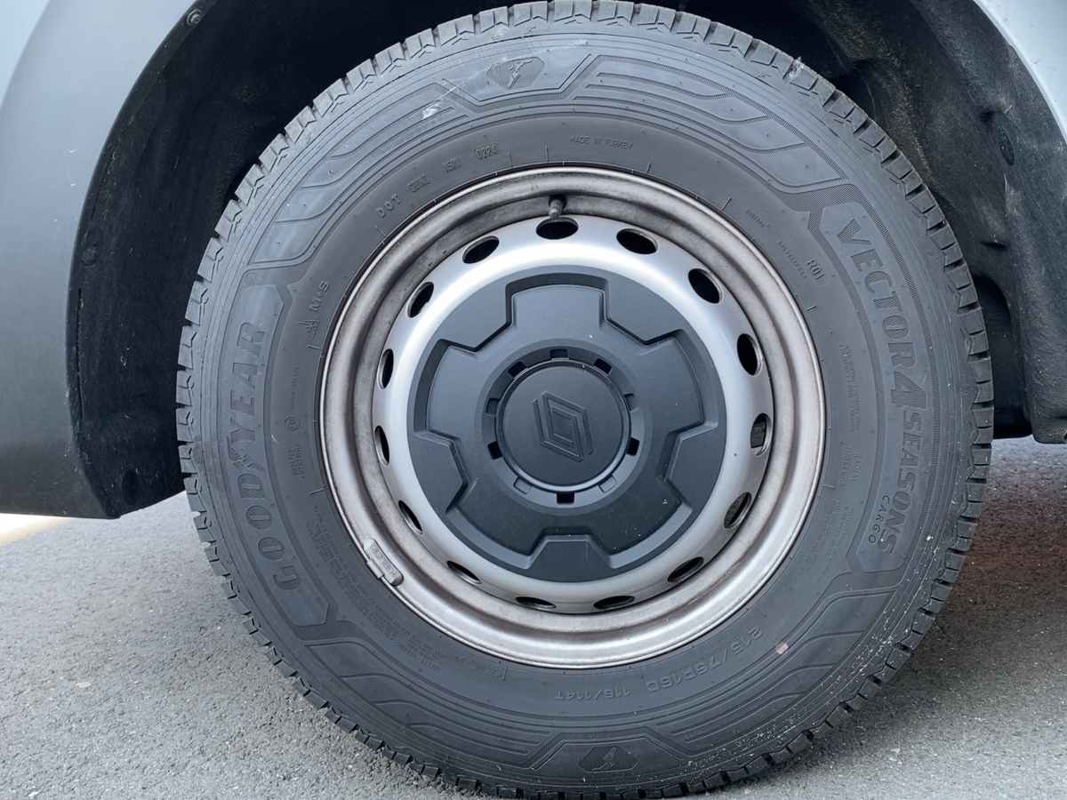 Renault Master – Bild 11