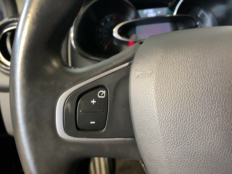 Fahrzeugabbildung Clio Grandtour BOSE Edition TCe 90 Bild 17 von 18