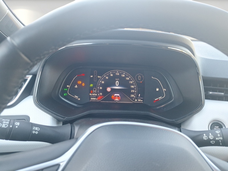 Fahrzeugabbildung Clio TECHNO TCe 90 Bild 12 von 17