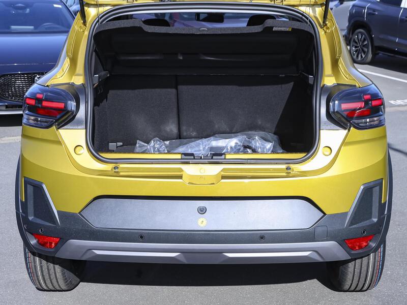 Fahrzeugabbildung Sandero NAVI SHZ BT Bild 7 von 15