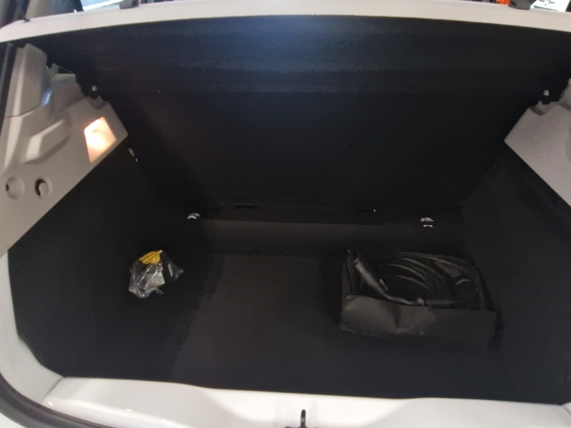 Fahrzeugabbildung Zoe Z.E.50 Entry Klima Tempomat DAB+ Bild 9 von 16