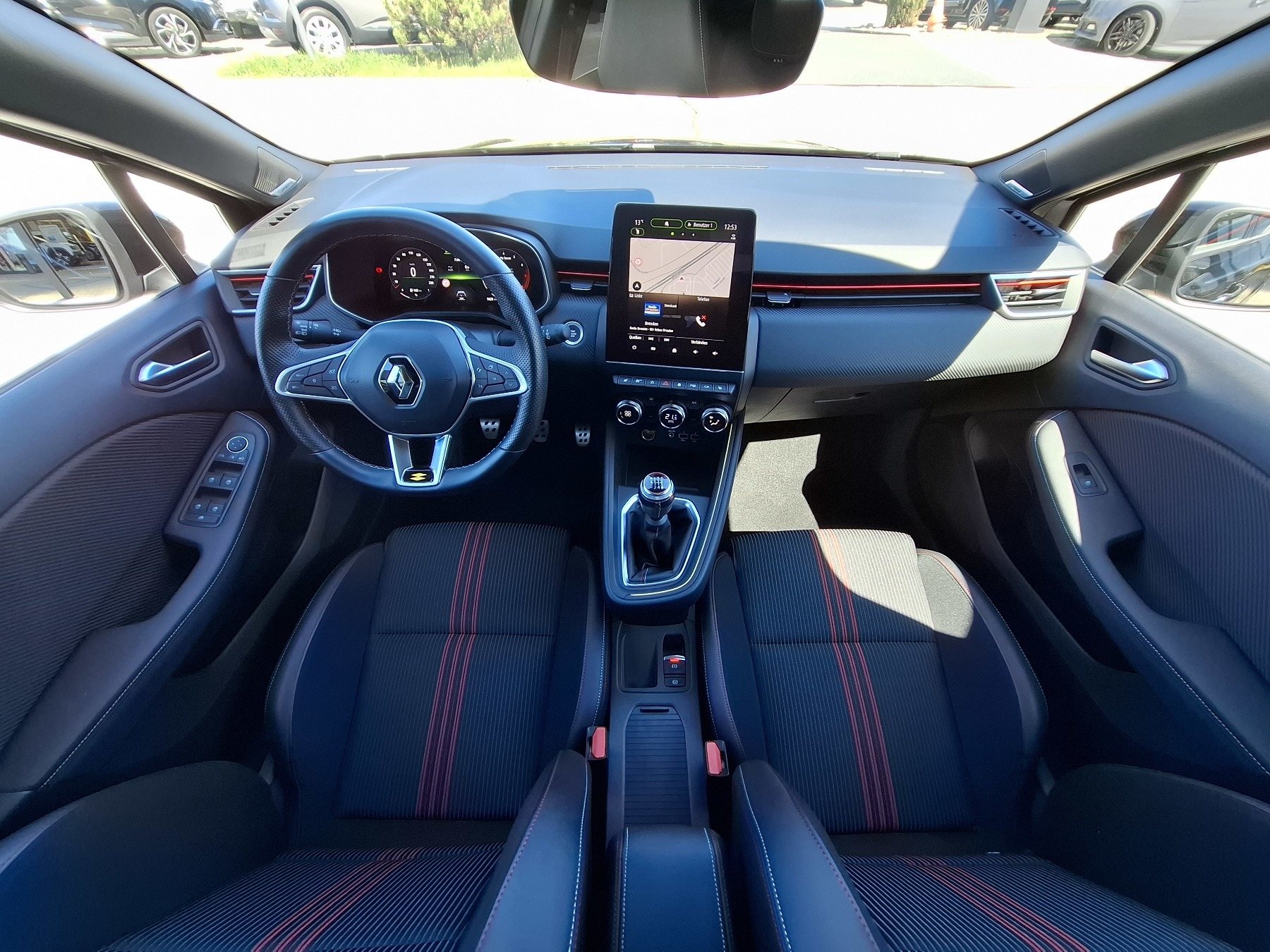 Renault Clio – Bild 16