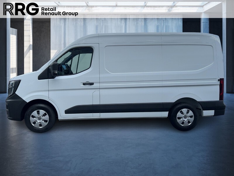 Fahrzeugabbildung Master Rear-View-Assist Bild 2 von 24