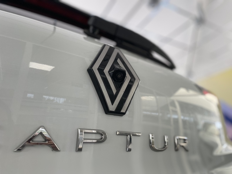 Fahrzeugabbildung Captur II 1.0 TCe 90 Techno Bild 24 von 49