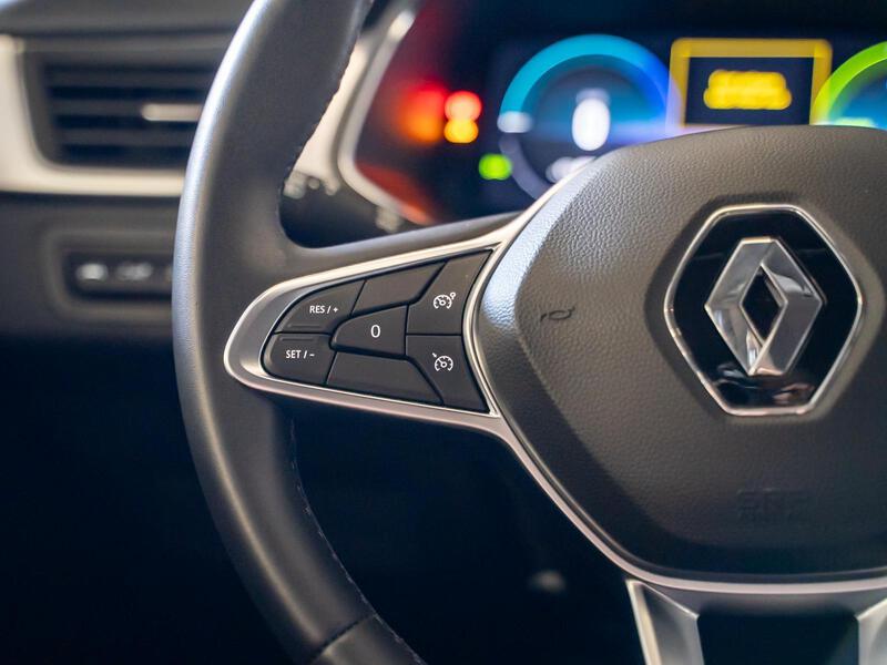 Fahrzeugabbildung Captur Kamera+Navi Bild 13 von 15