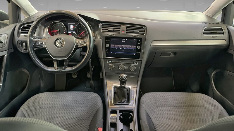 Volkswagen Golf VII
