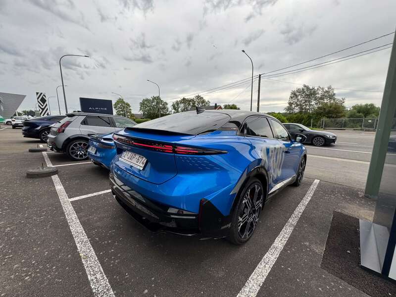 Alpine A390