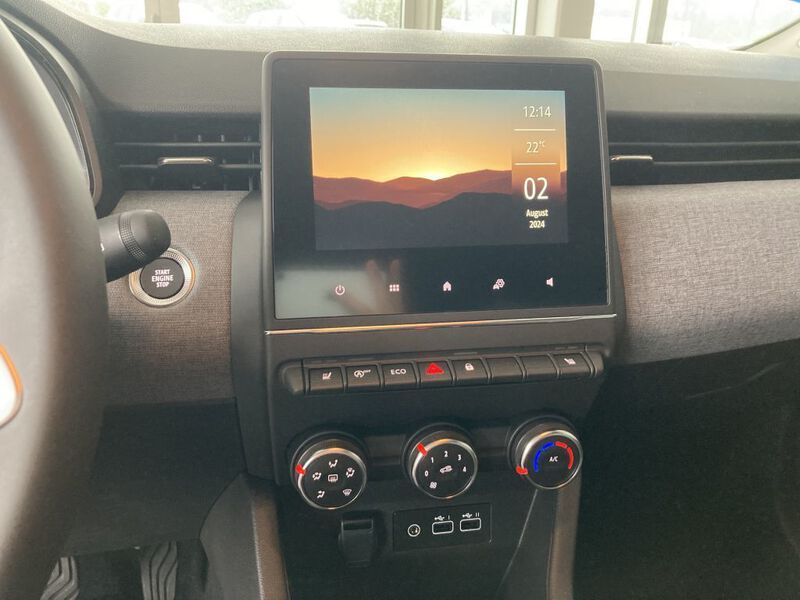 Fahrzeugabbildung Clio EVOLUTION TCe 100 LPG Bild 10 von 11
