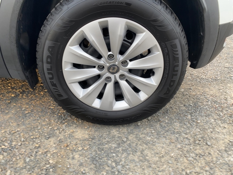 Fahrzeugabbildung Captur TECHNO TCe 140 Bild 12 von 20