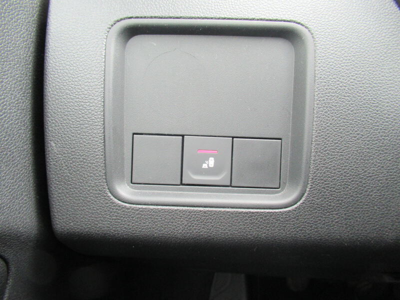 Fahrzeugabbildung Duster ABS Fahrerairbag SERVO Bild 16 von 30