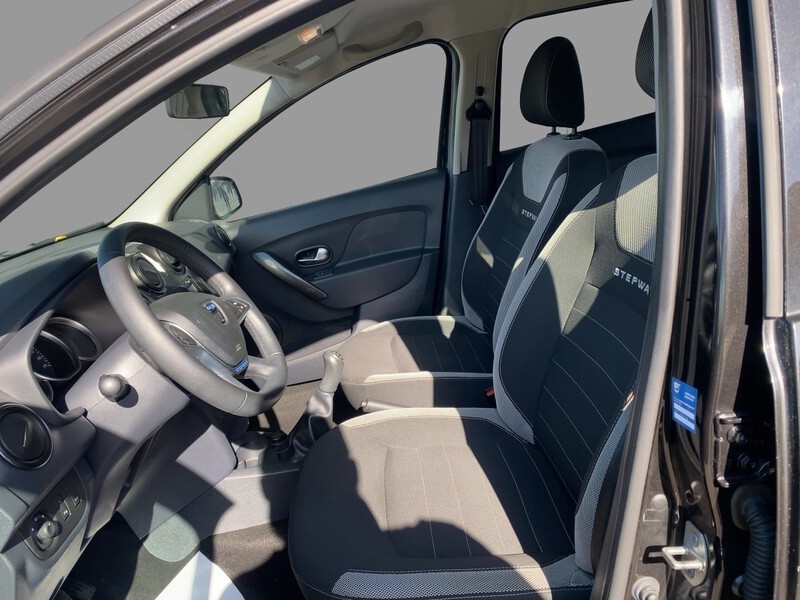 Fahrzeugabbildung Sandero Stepway Prestige TCe 90 Start & Stop Bild 7 von 20