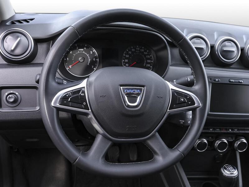 Fahrzeugabbildung Duster *1 Hd.*unfallfrei*S-HEFT* Bild 5 von 15