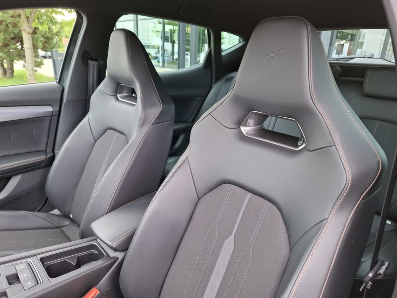 Fahrzeugabbildung Formentor VZ 2.0 TSI 4Drive (310 PS) 7-Gang-DSG Bild 36 von 49