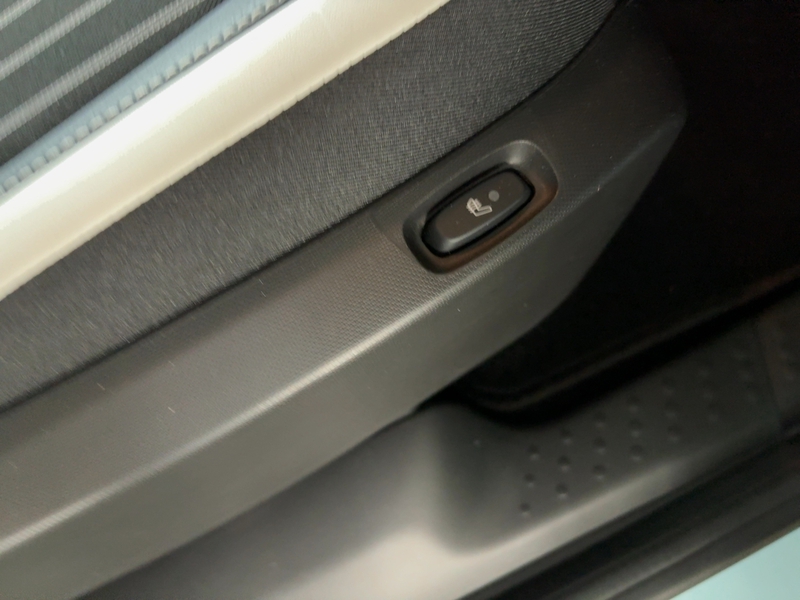 Fahrzeugabbildung Twingo E-Tech 100% elektrisch Klimaautomatik Bild 16 von 16