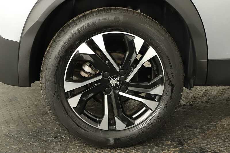 PEUGEOT 2008 2008 1.2 PureTech GT EAT8 — photo 5