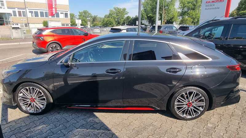 Kia ProCeed