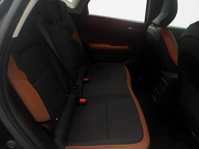 Fahrzeugabbildung Captur *NAVI*Kamera* Bild 19 von 25