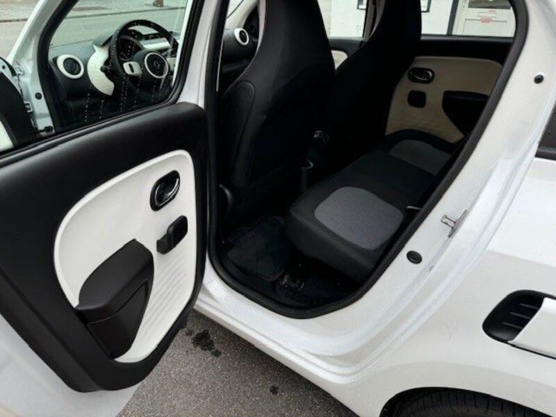 Fahrzeugabbildung Twingo Twingo Electric Zen Electric Bild 10 von 10
