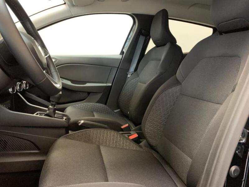 Fahrzeugabbildung Clio Business Edition Bild 8 von 15