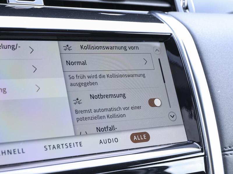 Fahrzeugabbildung Discovery Sport NAVI Bild 12 von 15