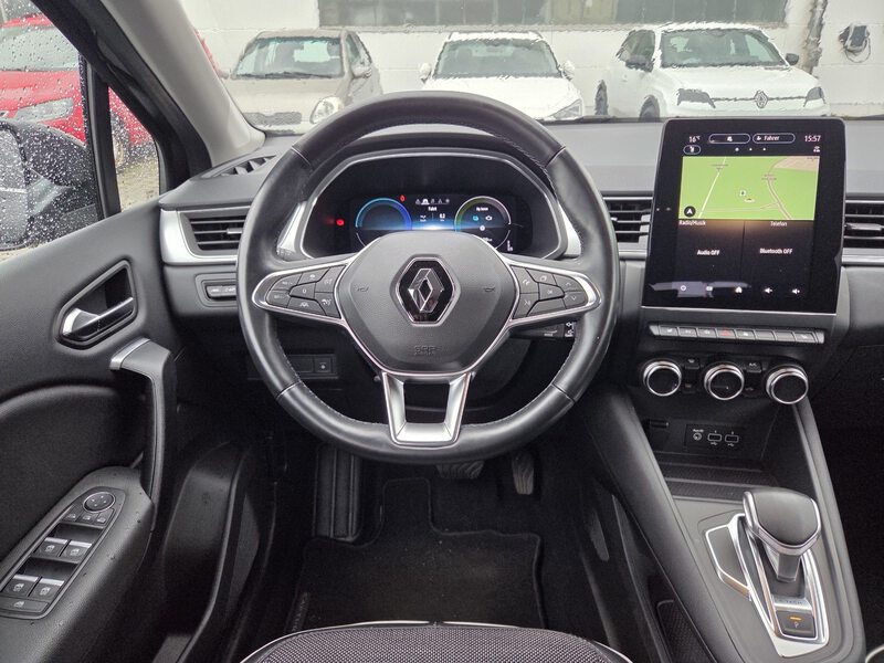 Fahrzeugabbildung Captur INTENS E-TECH Plug-in 160 Bild 7 von 10