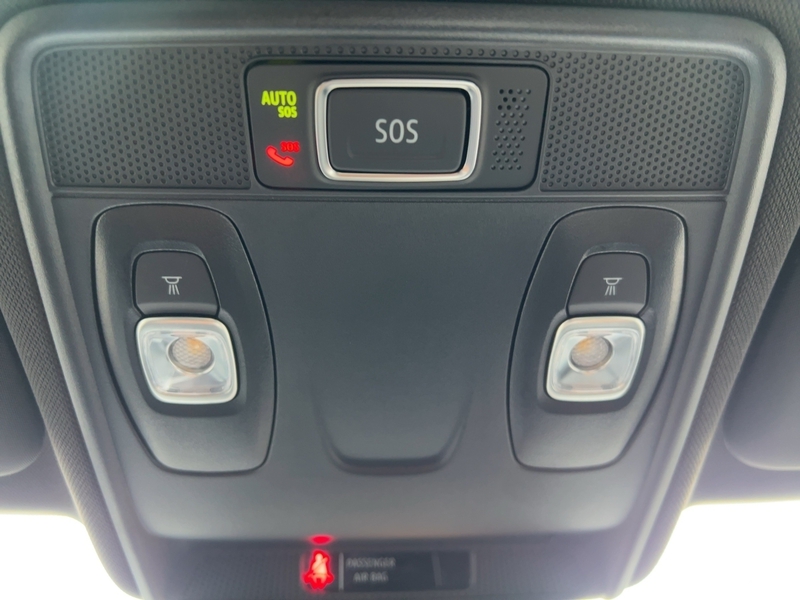 Fahrzeugabbildung Clio 360° KAMERA Bild 16 von 22