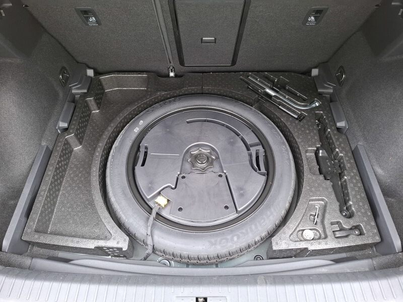 Fahrzeugabbildung Formentor VZ 2.0 TSI 4Drive (310 PS) 7-Gang-DSG Bild 10 von 49