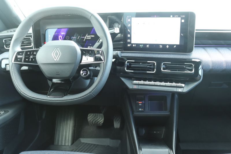 RENAULT 5 2025 — imagine 21