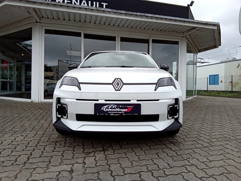 Fahrzeugabbildung R 5 E-Tech elektrisch Evolution 120 Urban Range Bild 6 von 13