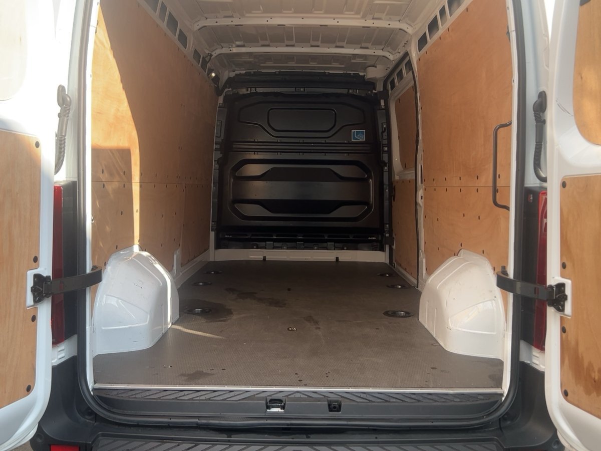 Renault Master – Bild 17