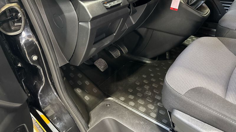 Renault Trafic Combi