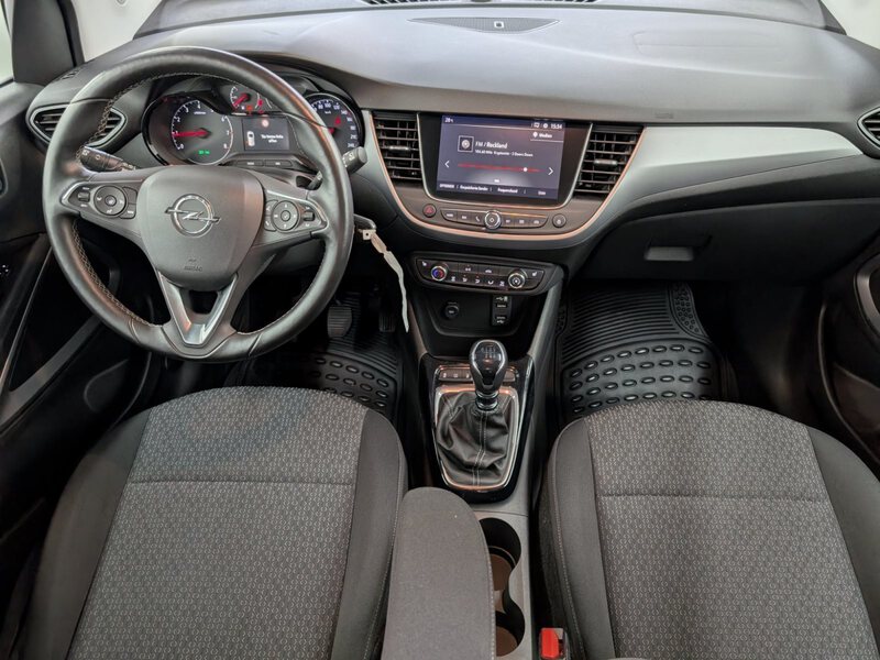 Fahrzeugabbildung Crossland X 1.2 Turbo Edition Navi LED Klima Bild 13 von 33