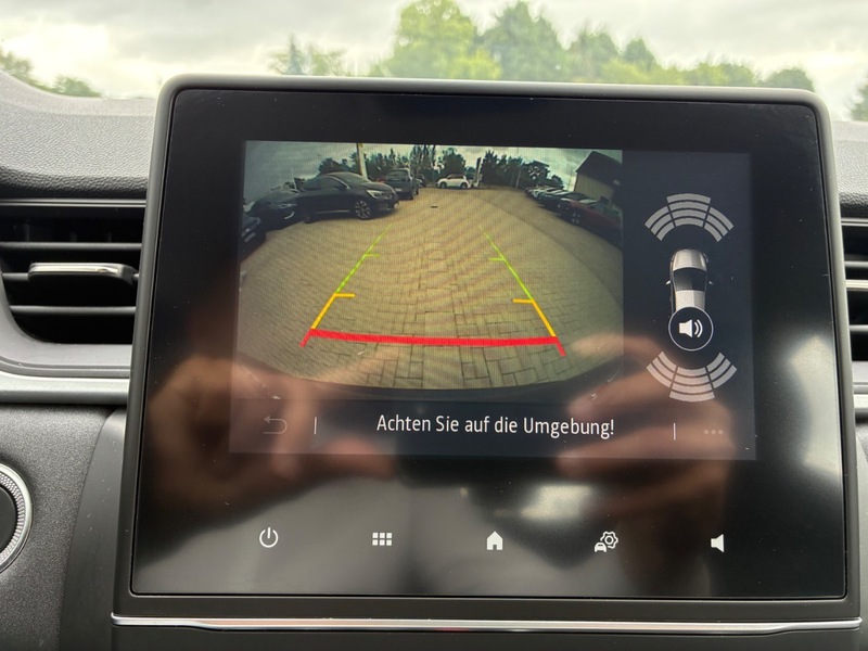 Fahrzeugabbildung Captur +Automatik+PDC+ Bild 36 von 47