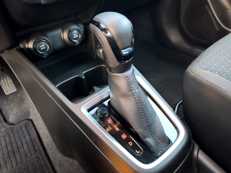 Fahrzeugabbildung Swift 1.2 COMFORT AUTOMATIK *KLIMA*CARPLAY*PDC* Bild 13 von 17