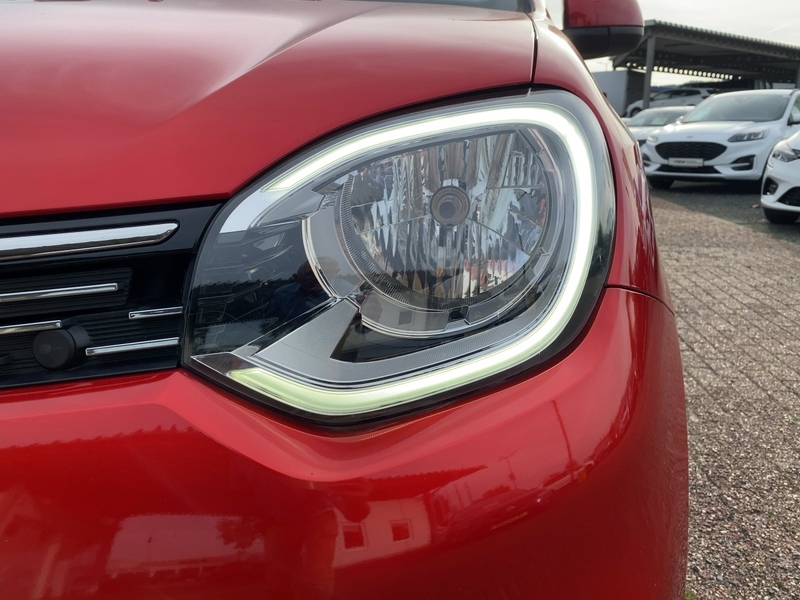 Fahrzeugabbildung Twingo ABS Fahrerairbag ESP SERVO ZV Bild 18 von 21